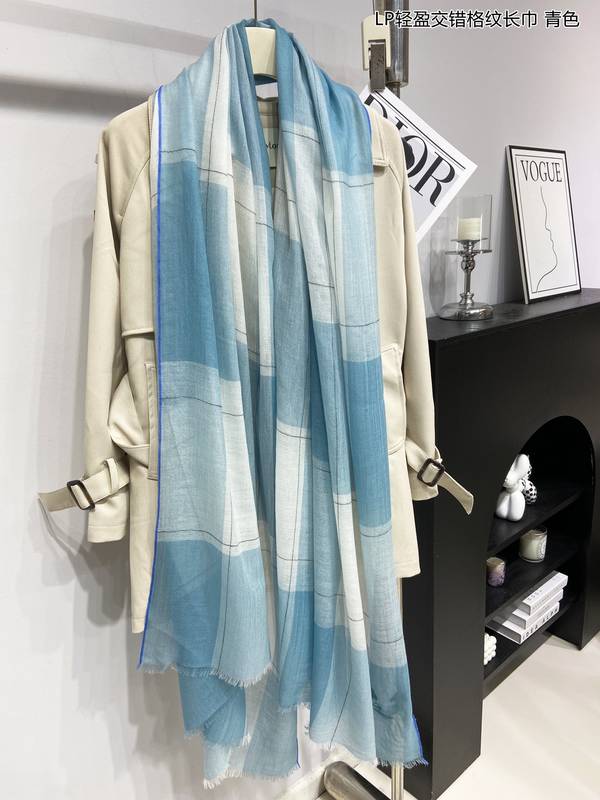 Loro Piana Scarf LPC00049 Loro Piana Scarf LPC00049